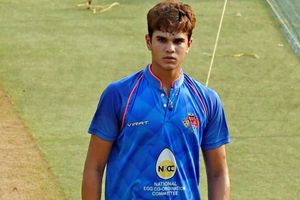 IPL 2021 వేలం బరిలో అర్జున్‌.. కనీస ధర ఎంతో తెలుసా?! రేసులో విహారి, పుజారా!