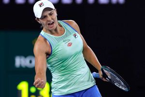 Australian Open 2021: బార్టీ జోరు.. స్వితోలినాకు షాక్‌! క్వార్టర్స్‌లో రఫా!