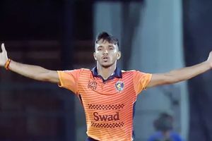 IPL 2021 Auction: కోట్లు పలికిన టెంపో డ్రైవర్ కొడుకు.. సంతోషం పంచుకోవడానికి తమ్ముడు లేడు!