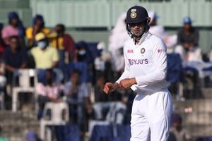 టీమిండియాకు ఎదురుదెబ్బ.. స్టార్ ఓపెనర్‌కు గాయం! ఫీల్డింగ్‌కు దూరం!