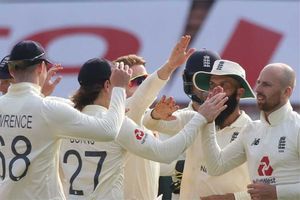 India vs England: ఆట మొదలైన కాసేపటికే.. ఐదు వికెట్లు కోల్పోయిన భారత్‌!!