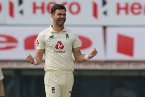 India vs England: దెబ్బతీసిన అండర్సన్.. బ్యాక్ టు బ్యాక్ వికెట్స్.. ఓటమి దిశగా భారత్!