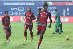 ISL 2021-22: ఫలితం తేలని ఫస్ట్ మ్యాచ్.. జంషేడ్‌పూర్‌ను నిలవరించిన ఈస్ట్ బెంగాల్!
