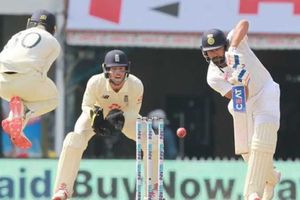 3 వికెట్లు కోల్పోయిన భారత్.. కోహ్లీ డకౌట్! లంచ్‌ విరామానికి స్కోర్ 106/3!