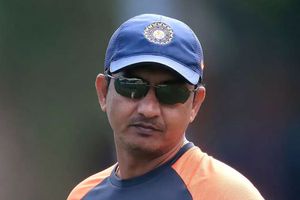 IPL 2021: ఆర్​సీబీ బ్యాటింగ్​ సలహాదారుగా టీమిండియా మాజీ కోచ్‌!!