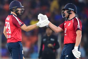 India vs England: మెరిసిన రాయ్, బట్లర్.. తొలి టీ20లో ఇంగ్లండ్ ఘన విజయం!!