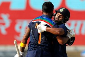 India vs England: రాహుల్ సెంచరీ.. పంత్ మెరుపు ఫిఫ్టీ! ఇంగ్లండ్‌కు భారీ లక్ష్యం!