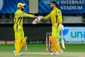 ధోనీ భయ్యా.. నాకొక ఎల్ సైజ్ ప్లీజ్!