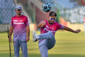 కెప్టెన్సీతో రిషభ్ పంత్ మరింత మెరుగవుతాడు: రికీ పాంటింగ్