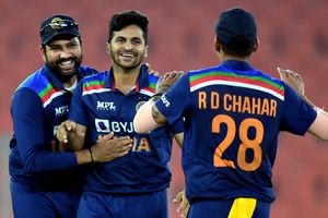 T20 World Cup 2021: భారత జట్టులో కీలక మార్పు! అక్షర్ ఔట్.. శార్దూల్ ఇన్! రివైజ్డ్ టీమ్ ఇదే!