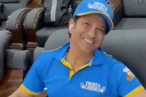 సచిన్‌ను దేవుడనేది ఇందుకే.. సూదులు గుచ్చుకొని మ్యాచ్‌కు సిద్దమవుతున్నాడు! (వీడియో)