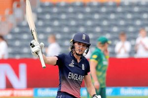 Sarah Taylor: పురుషుల క్రికెట్లో మహిళా కోచ్.. క్రికెట్ చరిత్రలో ఇదే తొలిసారి!!