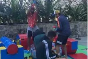 కిడ్స్ జోన్‌లో టీమిండియా క్రికెటర్ల ఆట పాట!(వీడియో)