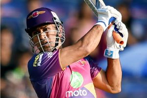 ధోనీ కారణంగానే పుణె ఫైనల్‌కు చేరింది.. స్మిత్ వల్ల కాదు!