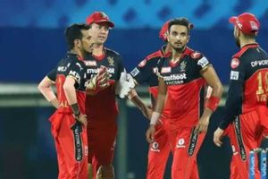 MI vs RCB: ఐపీఎల్ 2021 సీజన్‌ మొత్తంను అతడినే కొనసాగిస్తా: కోహ్లీ