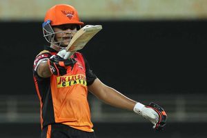 Sunrisers Hyderabad: చెలరేగిన ప్రియం గార్గ్, సాహా.. మరోసారి చిత్తయిన బెయిర్‌స్టో సేన!
