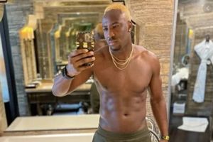 ఆండ్రీ రస్సెల్ హెయిర్ కలర్‌ వేయడానికి సన్ రైజర్స్ హైదరాబాద్ ఓటమికి లింకేంటో తెలుసా?