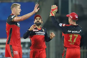 RCB గెలవాలంటే బ్యాటింగ్ ఆర్డర్‌‌లో మార్పులు చేయాలి: ఇర్ఫాన్ పఠాన్