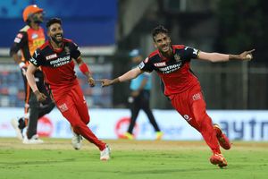 SRH vs RCB: బెంగళూరు చేతిలో హైదరాబాద్‌ ఓటమి.. ఈ తప్పిదాలే సన్‌రైజర్స్‌ కొంపముంచాయి!!