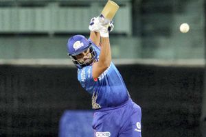 IPL 2021: క్రికెట్‌ ఆడాలనే నా డ్రీమ్‌ నెరవేర్చుకున్నా.. ఇంకోటి మాత్రం అలానే ఉండిపోయింది: రోహిత్