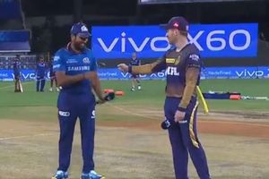 KKR vs MI: డికాక్ ఇన్.. క్రిస్ లిన్ ఔట్.. ముంబైదే బ్యాటింగ్!