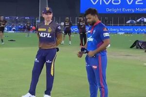 DC vs KKR: ఢిల్లీ జట్టు నుంచి ఆస్టార్ స్పిన్నర్‌ ఔట్.. కోల్‌కతాదే బ్యాటింగ్!