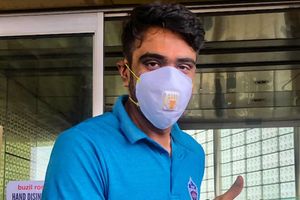 ప్లీజ్ కరోనాకు భయపడండి: రవిచంద్రన్ అశ్విన్