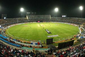 IPL 2021: గ్రౌండ్ క్లీనర్‌‌తో ఫిక్సింగ్‌కు ప్రయత్నం.. ఇద్దరు అరెస్ట్!