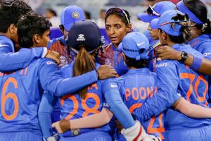 Day-Night Test: తొలి డేనైట్ టెస్టు ఆడబోతోన్న భారత్.. క్రికెట్ చరిత్రలో రెండోదే!!