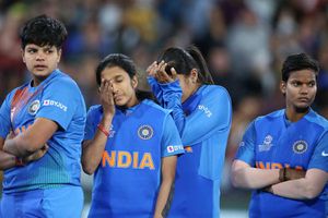 ఓయ్ బీసీసీఐ ఏందీ వివక్ష.. కాంట్రాక్టుల్లో మహిళా క్రికెటర్లకు ఇంత అన్యాయమా? మరీ 14 రెట్లు వ్యత్యాసమా?