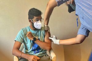 కొవిడ్ వ్యాక్సిన్ వేయించుకున్న జస్‌ప్రీత్ బుమ్రా!