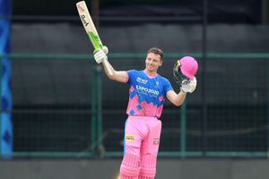 కుక్ బ్రో సెంచరీ చేశా.. ఇక నుంచి ఆ మాట అనొద్దు: జోస్ బట్లర్