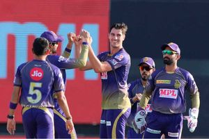 IPL 2021: కోల్‌కతా నైట్‌రైడర్స్‌కు ఎదురుదెబ్బ.. సెకండాఫ్ మ్యాచ్‌లకు ఆ స్టార్ పేసర్ దూరం!