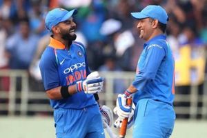 Virat Kohli: రెండు ముక్కల్లో ధోనీ పట్ల మనసులో మాట బయటపెట్టిన టీమిండియా కేప్టెన్