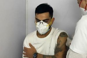 వ్యాక్సిన్ వేయించుకున్న విరాట్ కోహ్లీ.. దేశ ప్రజలకు స్పెషల్ రిక్వెస్ట్!