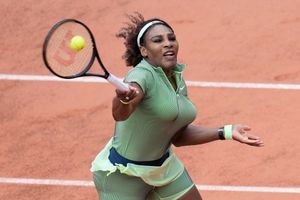 French Open 2021: సెరెనా ముందంజ.. సిట్సిపాస్‌, జ్వెరెవ్‌ జోరు!