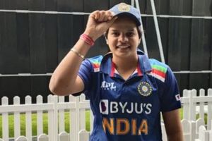 INDW vs ENGW: తొలి ఇండియన్ విమెన్ క్రికెటర్‌గా షెఫాలీ వర్మ సరికొత్త రికార్డు!!