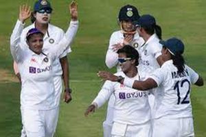 హెథర్ దంచెన్.. స్నేహ్‌ రాణా చెలరేగెన్.. భారత మహిళల ఏకైక టెస్ట్ హైలైట్స్ ఇవే!
