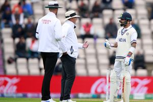 WTC Final 2021:న్యూజిలాండ్‌కు ఫీల్డ్ అంపైర్ సాయం.. కొద్దిలో విరాట్ కోహ్లీ వికెట్ మిస్ అయింది! లేదంటే?