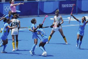 Tokyo 2020: చక్‌దే ఇండియా.. 41 ఏళ్ల తర్వాత క్వార్టర్స్ చేరిన భారత వుమెన్స్ హాకీ టీమ్