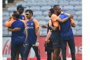 IND vs SL: గుడ్ న్యూస్.. కృనాల్‌తో సన్నిహితంగా ఉన్న ఆటగాళ్లకు నెగటీవ్! తుది జట్టులోకి గౌతమ్!