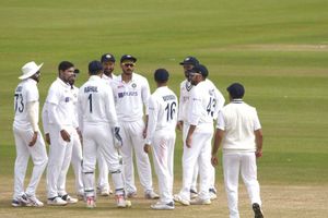 IND vs CSXI: చెలరేగిన సిరాజ్, ఉమేశ్.. కుప్పకూలిన కౌంటీ టీమ్.. రోహితసేనకు భారీ ఆధిక్యం!