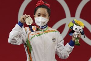 Mirabai Chanu:'బంపర్ ఆఫర్' అంటే ఇదే.. మీరాబాయి చానుకి గోల్డ్ మెడల్ వ‌చ్చే చాన్స్‌! అదెలాగంటే?