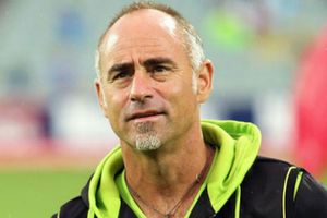 మ్యాచ్‌కు ముందు శృంగారం చేయండి.. టీమిండియా ప్లేయ‌ర్స్‌కు కోచ్ సలహా!!