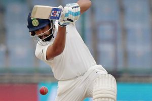 'ఇంగ్లిష్‌ పిచ్‌లపై హిట్‌మ్యాన్‌ చెలరేగుతాడు.. 2019 ప్రపంచకప్‌ ప్రదర్శనను పునరావృతం చేస్తాడు'