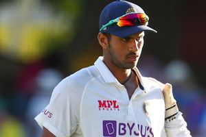 సూపర్ మేన్..సుందర్: చేతికి గాయమైనా అద్భుతంగా ఫీల్డింగ్: కన్‌ఫ్యూజన్‌లో జనం: గాయం డ్రామా