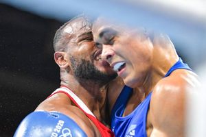 Tokyo Olympics 2021: వైరల్ వీడియో.. ఓటమి బాధలో ప్రత్యర్థి చెవి కొరికేశాడు!!