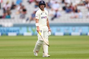 IND vs ENG 1st Test: ఇంగ్లండ్‌కు ఆదిలోనే భారీ షాక్.. ఓపెనర్‌ బర్న్స్‌ డకౌట్‌!!