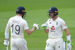 IND vs ENG:ఇంగ్లండ్‌దే బ్యాటింగ్..ఓపెనర్‌గా కేఎల్ రాహుల్!అశ్విన్ ఔట్!హైదరాబాద్ ప్లేయర్‌కు దక్కని చోటు!