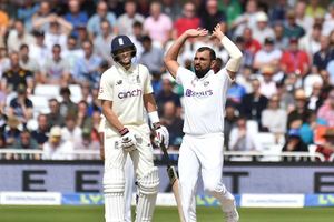 IND vs ENG: రెండు వికెట్లు కోల్పోయిన ఇంగ్లండ్‌.. గేర్ మార్చిన జో రూట్!!